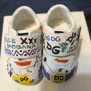 Dolce gabbana crib shoes